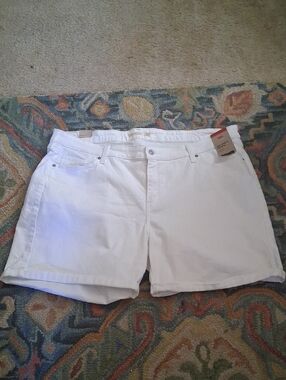 Levi's White Denim Women's Shorts